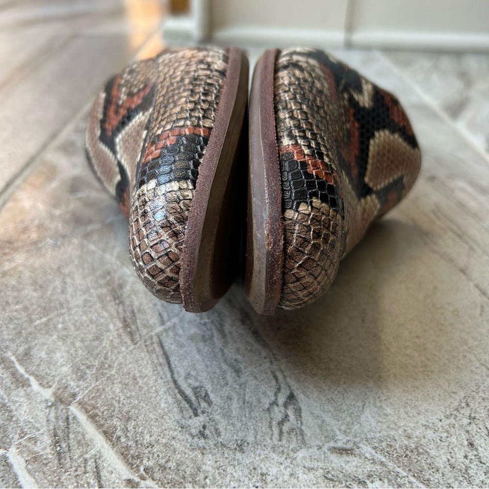 Madewell The Frances Loafer Mule in Snake Embossed Leather, Size 7.5 - Picture 10 of 15